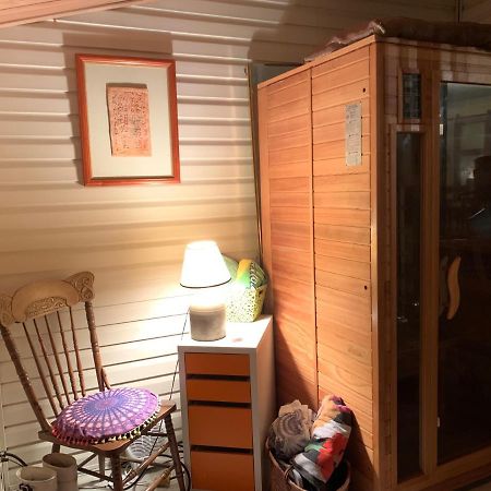 Havre Chez Guylaine Apartman Laval Kültér fotó