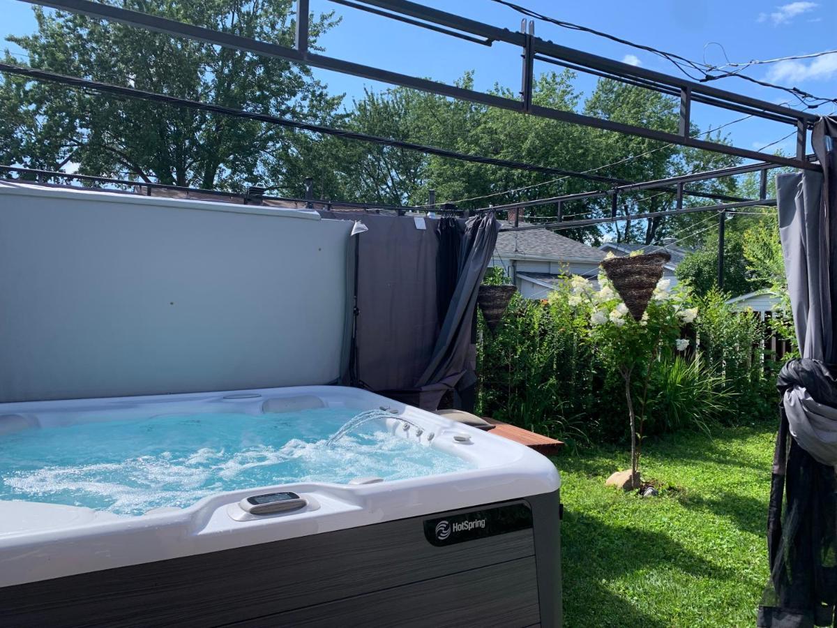 Havre Chez Guylaine Apartman Laval Kültér fotó